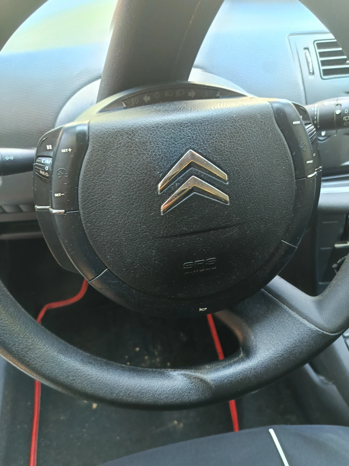 Citroen C4 1.4 i, снимка 10 - Автомобили и джипове - 54996756