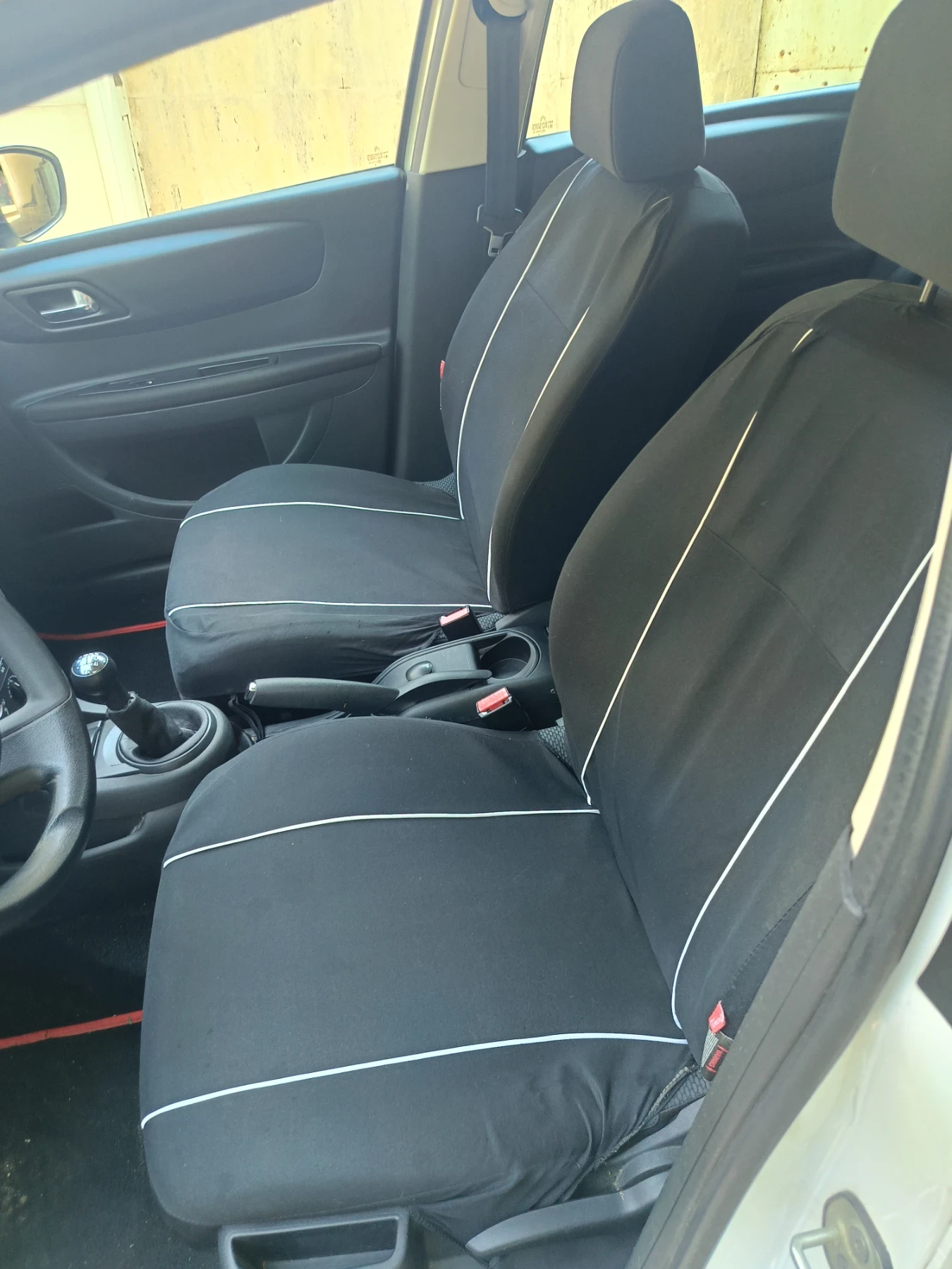 Citroen C4 1.4 i, снимка 6 - Автомобили и джипове - 54996756