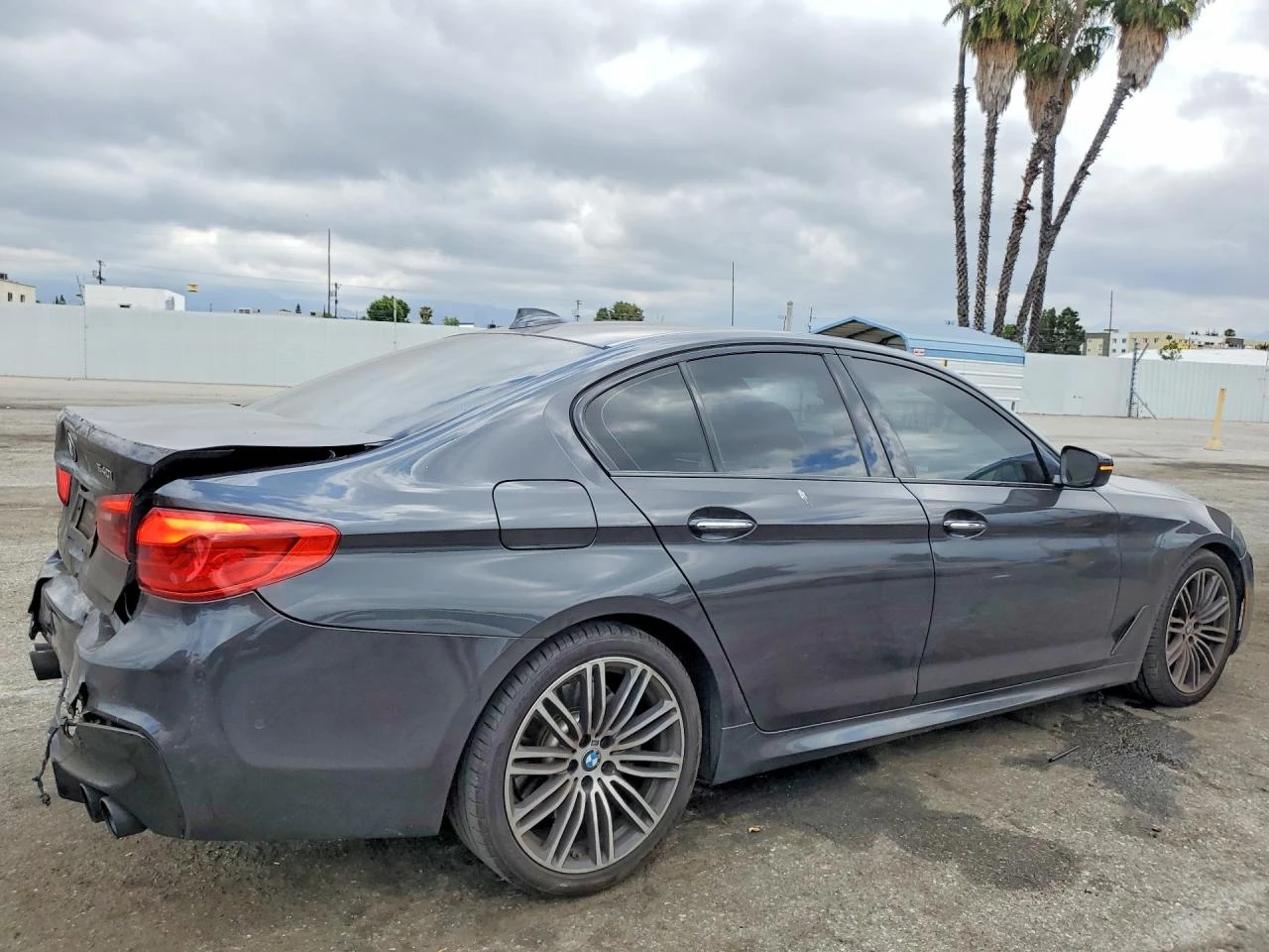 BMW 540 MPACK* ПОДГРЕВ* ОБДУХВАНЕ* КАМЕРА* , снимка 5 - Автомобили и джипове - 55219581