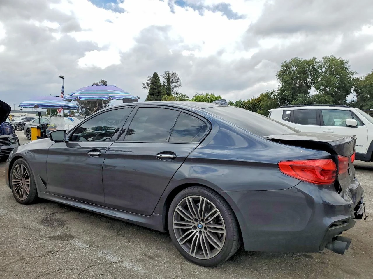 BMW 540 MPACK* ПОДГРЕВ* ОБДУХВАНЕ* КАМЕРА* , снимка 4 - Автомобили и джипове - 55219581