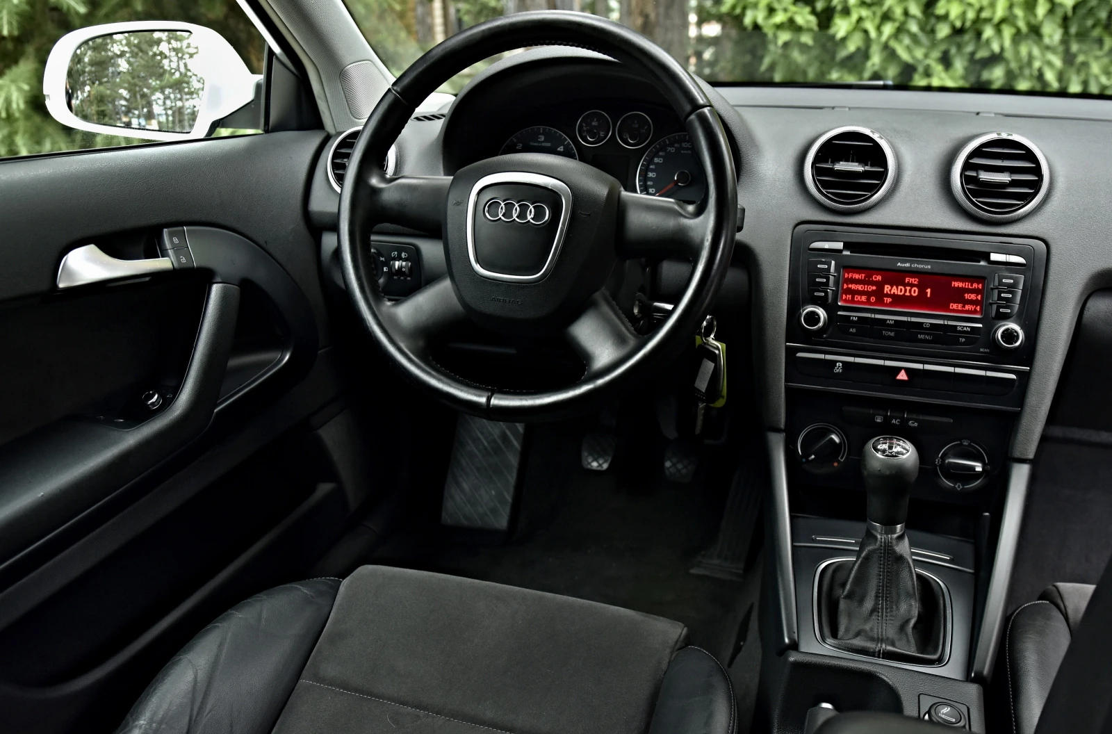 Audi A3 1.6 TDI S-line, снимка 14 - Автомобили и джипове - 55342235