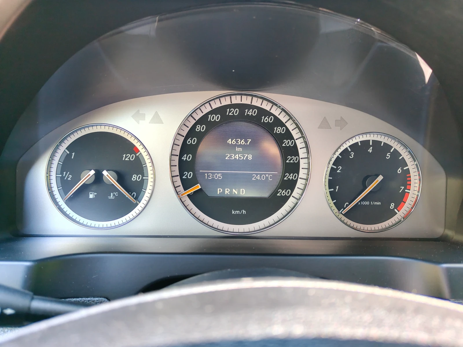 Mercedes-Benz C 200 2.0, снимка 8 - Автомобили и джипове - 55723884