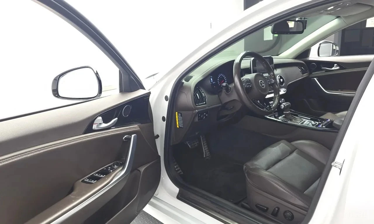Kia Stinger 2.0 Turbo | АВТОФИНАНСИРАНЕ БЕЗ ПЪРВОНАЧАЛНА, снимка 10 - Автомобили и джипове - 55836794