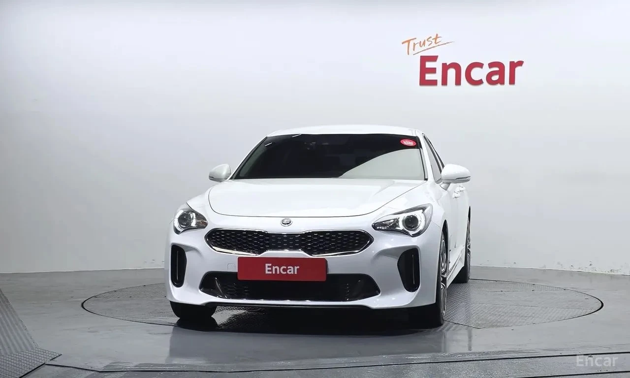 Kia Stinger 2.0 Turbo | АВТОФИНАНСИРАНЕ БЕЗ ПЪРВОНАЧАЛНА, снимка 3 - Автомобили и джипове - 55836794