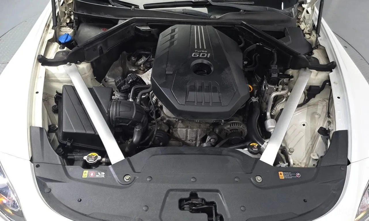 Kia Stinger 2.0 Turbo | АВТОФИНАНСИРАНЕ БЕЗ ПЪРВОНАЧАЛНА, снимка 6 - Автомобили и джипове - 55836794