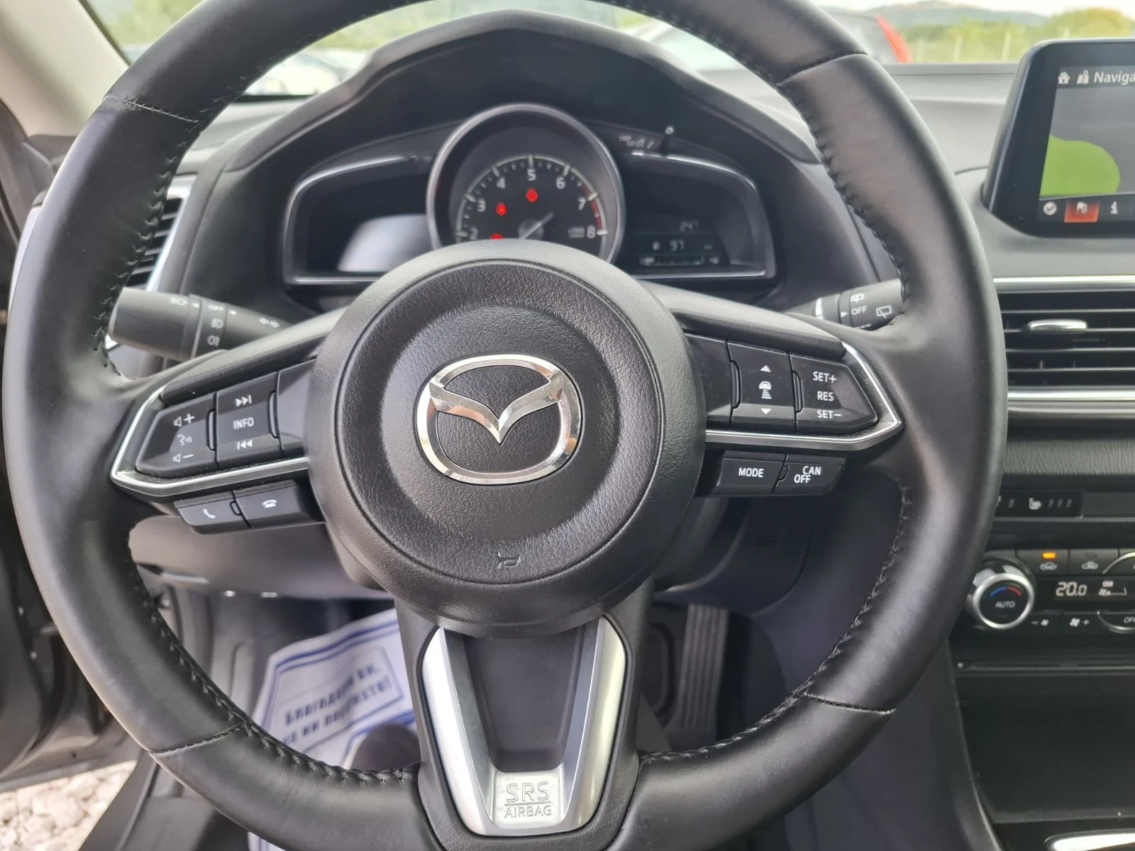 Mazda 3 2.0I KLI NAVI DISTRONIK, снимка 13 - Автомобили и джипове - 55847507