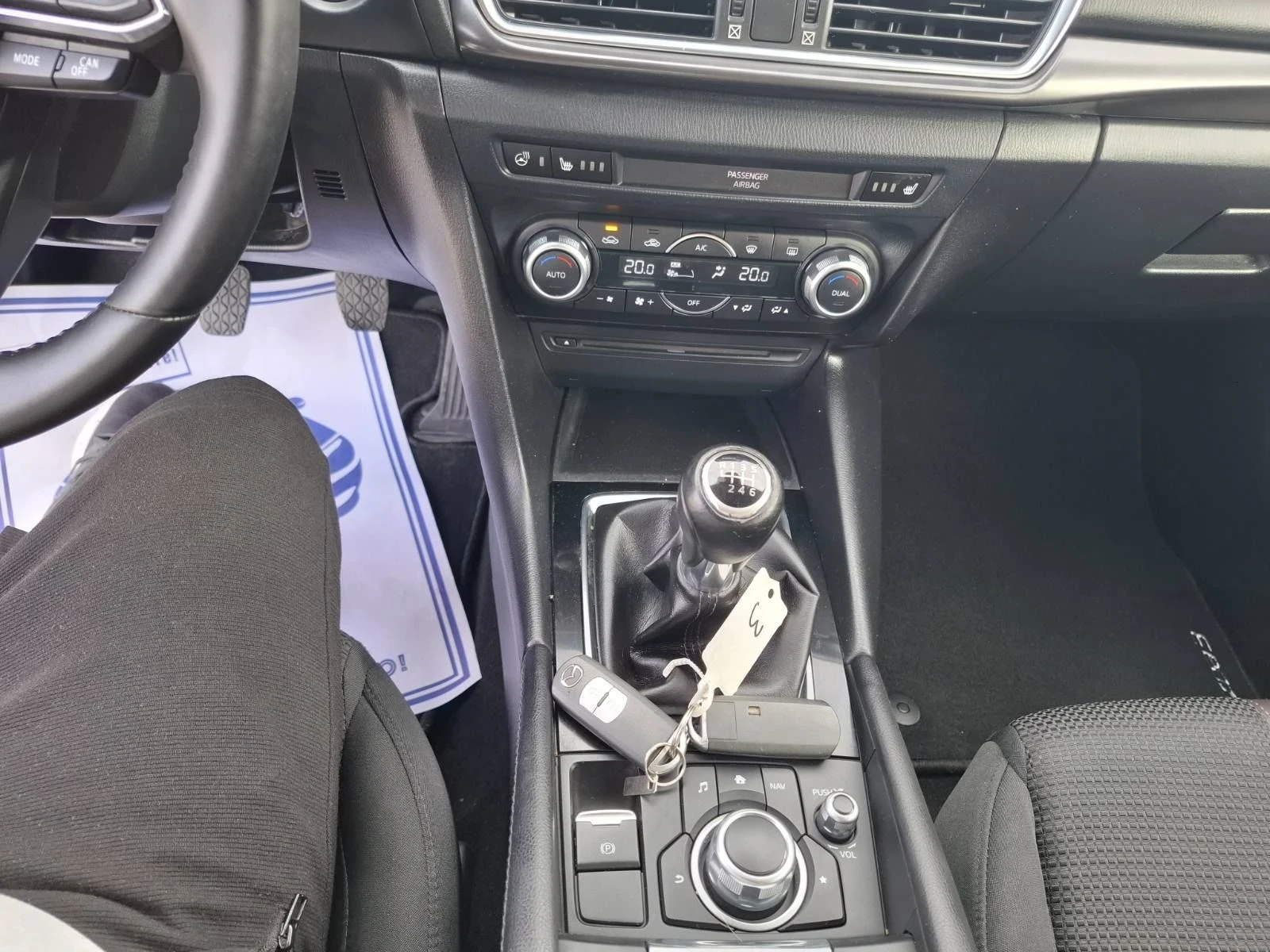 Mazda 3 2.0I KLI NAVI DISTRONIK, снимка 14 - Автомобили и джипове - 55847507