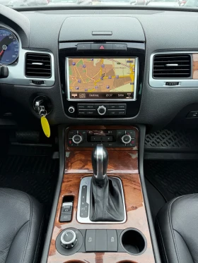 VW Touareg 3.0 TDi DSG 4x4, снимка 13