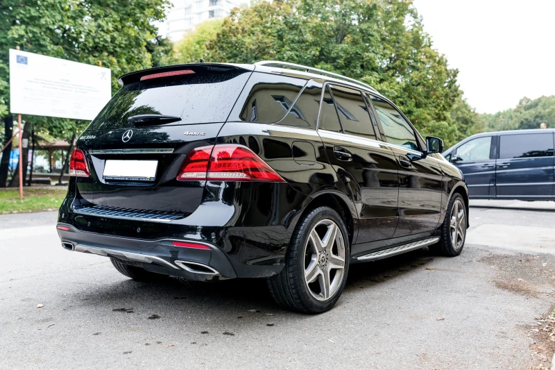 Mercedes-Benz GLE 350, снимка 8 - Автомобили и джипове - 47589517