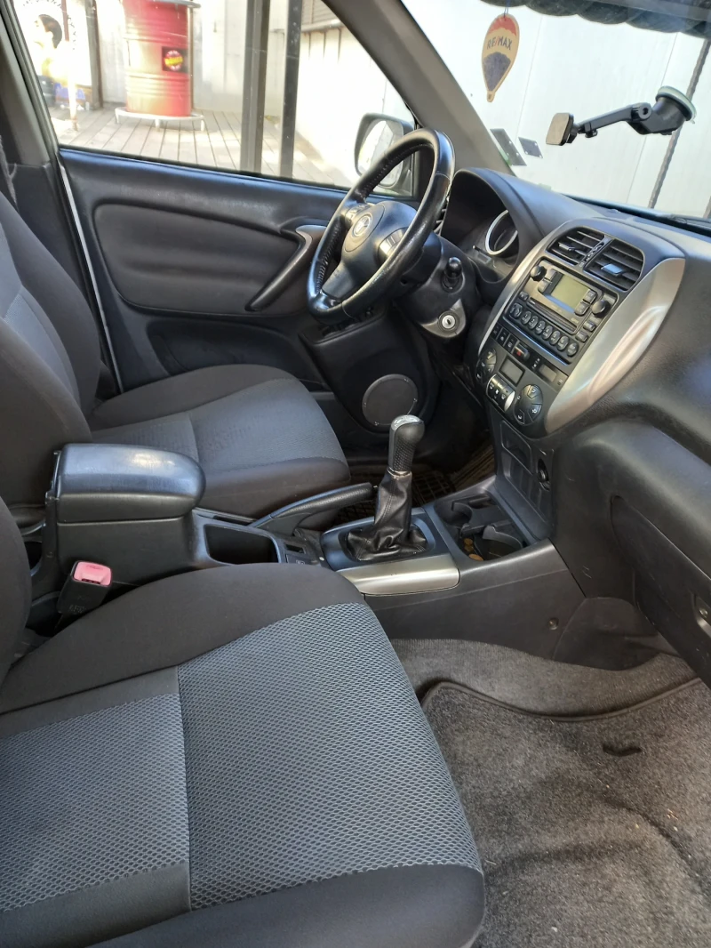 Toyota Rav4, снимка 10 - Автомобили и джипове - 47692842