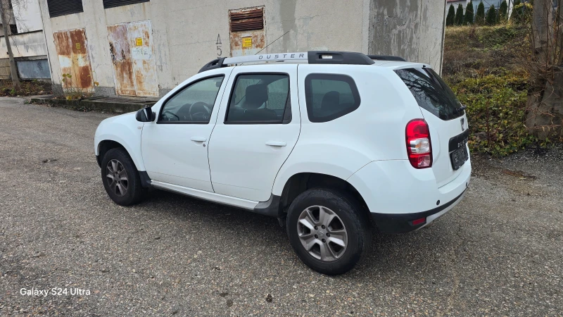 Dacia Duster 1.5dci, снимка 2 - Автомобили и джипове - 48228640