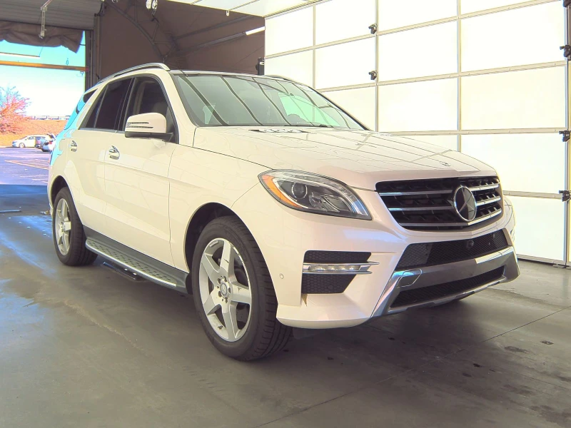 Mercedes-Benz ML 400 4MATIC/CRUISE CONTROL/AUTO-PARKING/PANORAMA/KEYLES, снимка 3 - Автомобили и джипове - 48402296