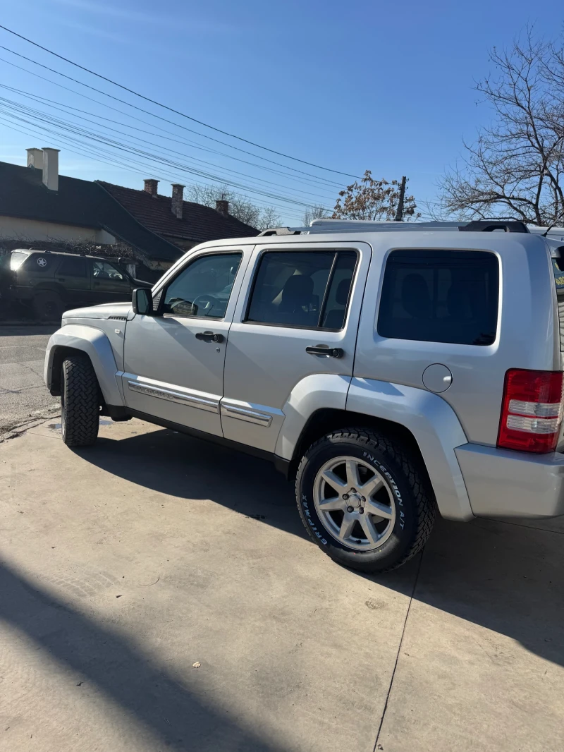 Jeep Cherokee 2.8 CRD LIMITED, снимка 5 - Автомобили и джипове - 52735446