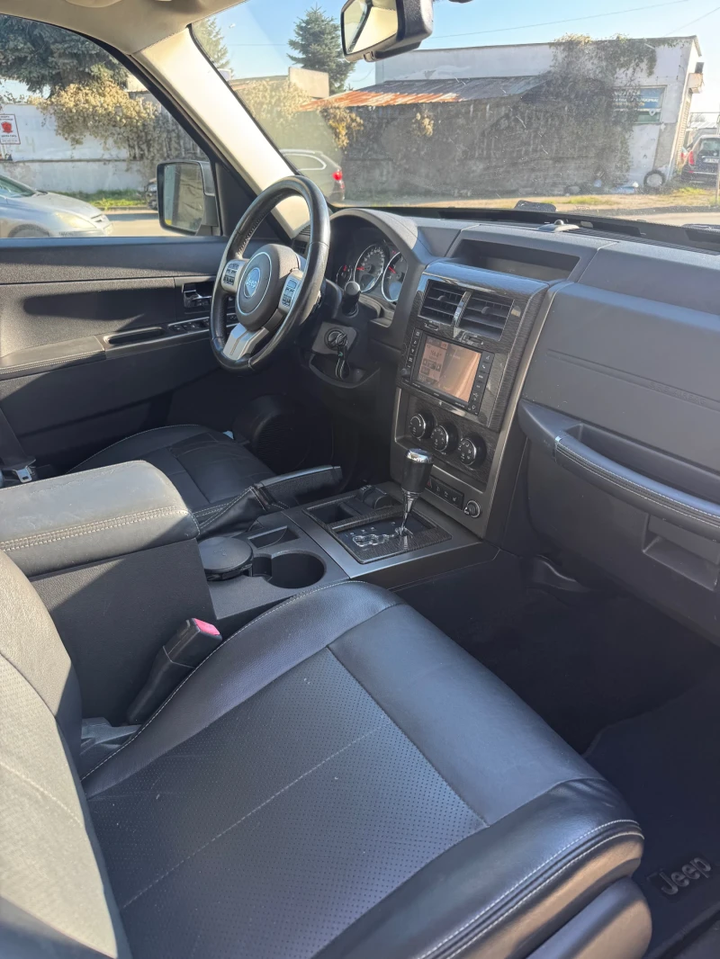 Jeep Cherokee 2.8 CRD LIMITED, снимка 10 - Автомобили и джипове - 52735446
