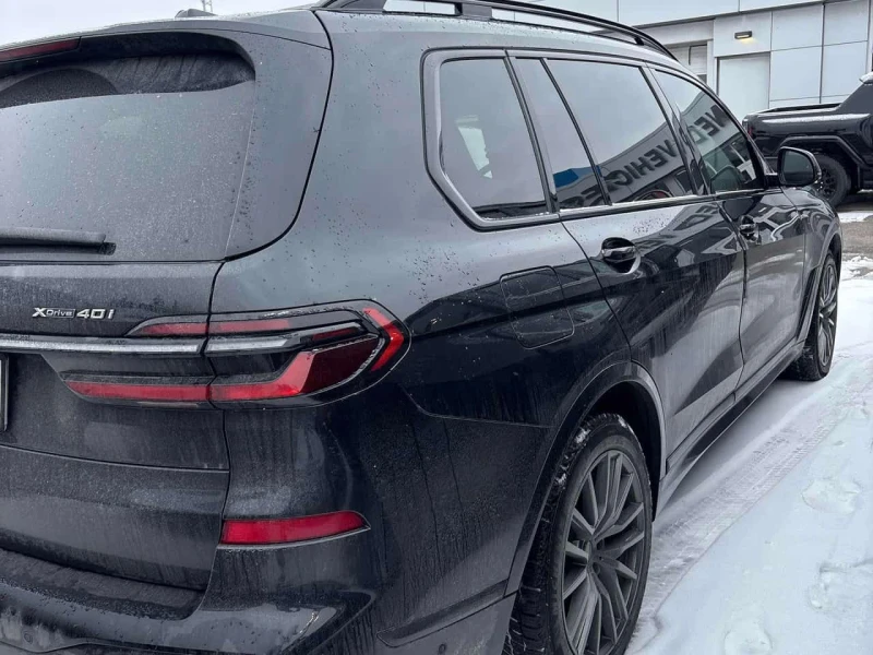 BMW X7 xDrive40i M sport pro/DIS/PANO/360, снимка 4 - Автомобили и джипове - 53599634