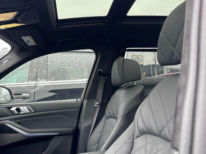 BMW X7 xDrive40i M sport pro/DIS/PANO/360, снимка 8 - Автомобили и джипове - 53599634
