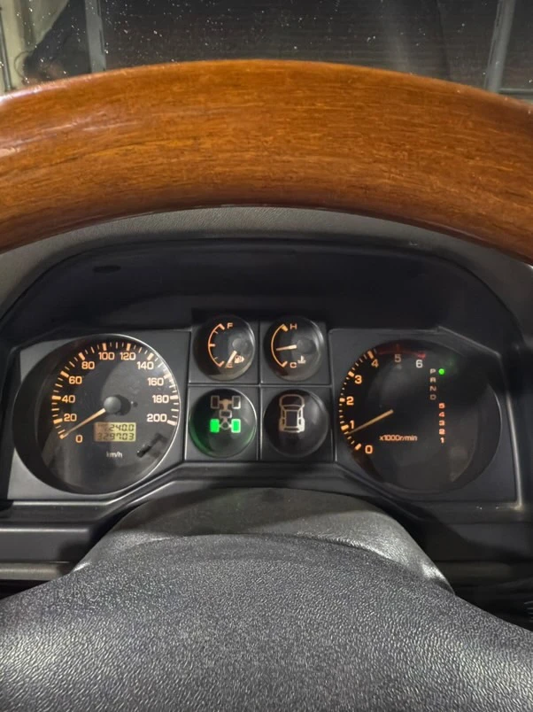 Mitsubishi Pajero 3.2d Автоматик, снимка 11 - Автомобили и джипове - 52653606