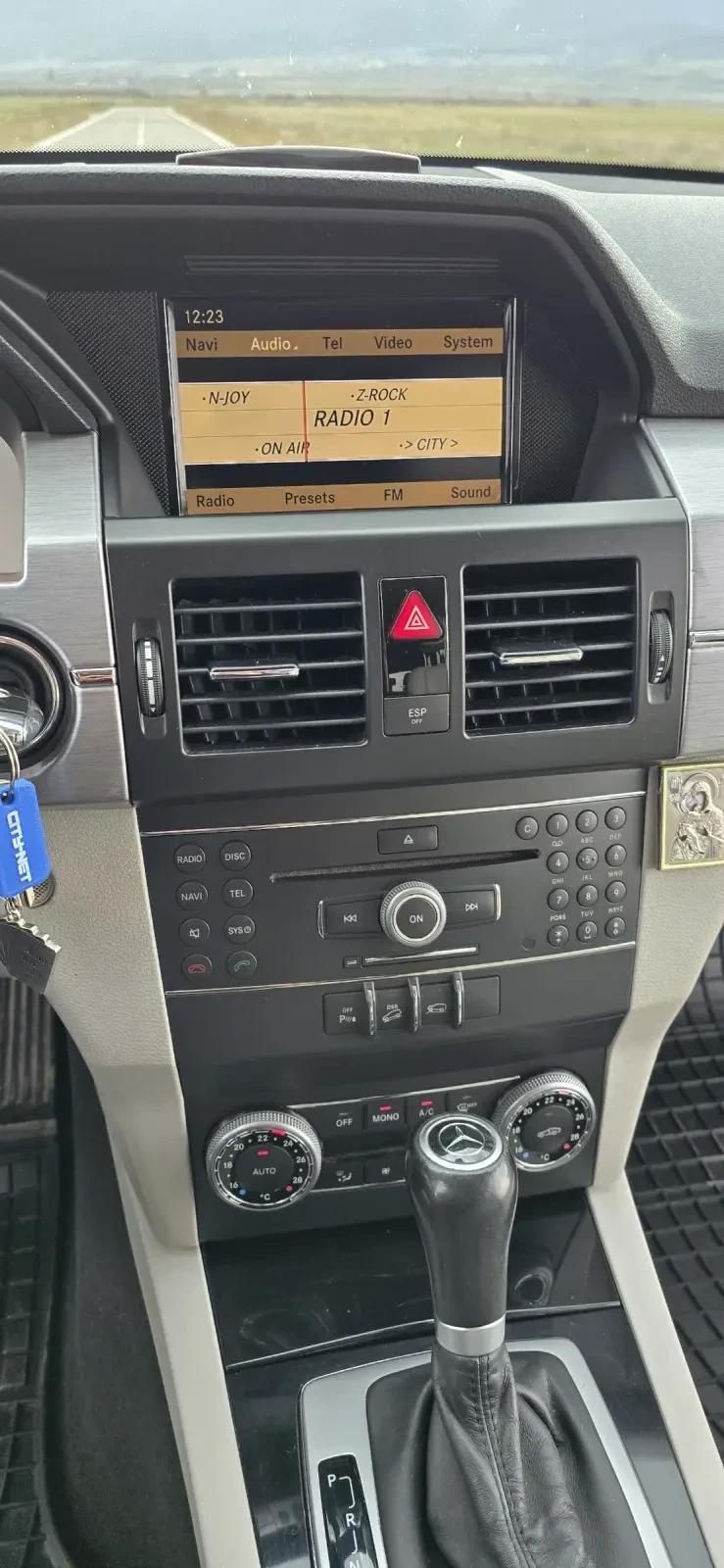 Mercedes-Benz GLK 320CDI, снимка 11 - Автомобили и джипове - 52991772