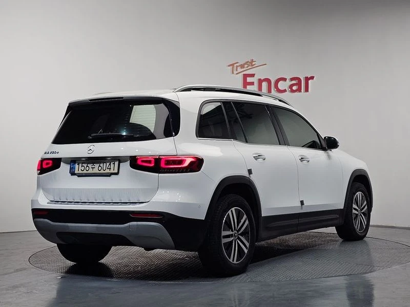 Mercedes-Benz GLB GLB200 d| 150к.с., снимка 2 - Автомобили и джипове - 56211273