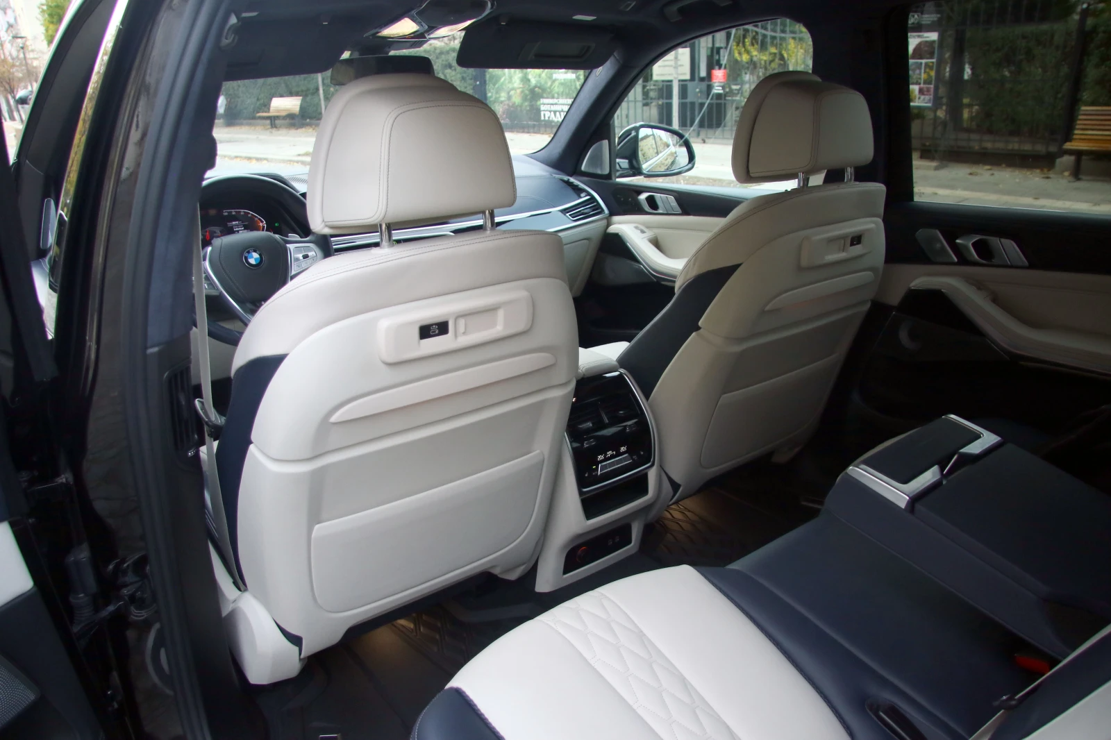 BMW X7 Individual | Mobile.bg   11
