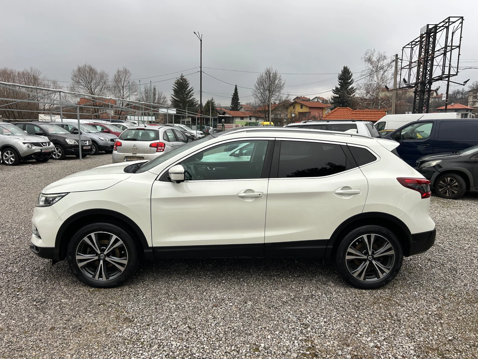 Nissan Qashqai 1.5DCI EURO6B KAMERA360 FULL,  - изображение 4