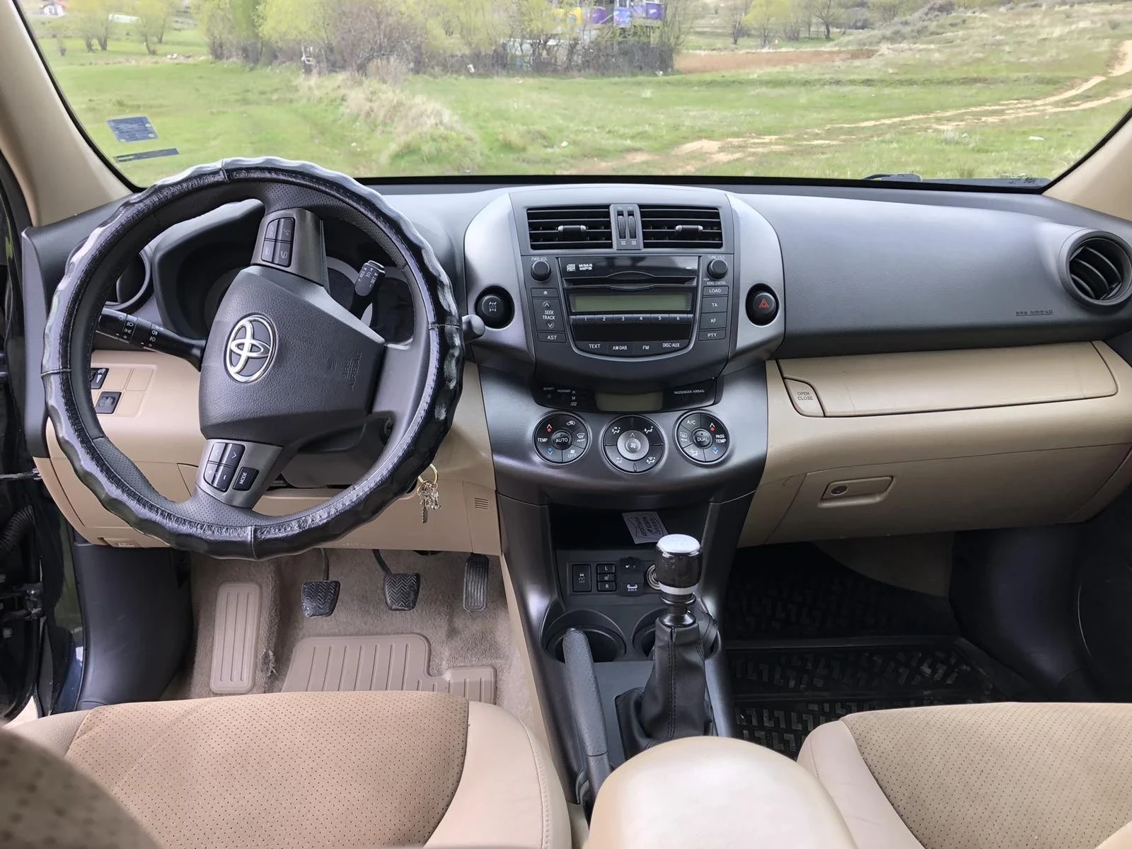 Toyota Rav4 2.2 D-4D 4Х4, снимка 8 - Автомобили и джипове - 53778361