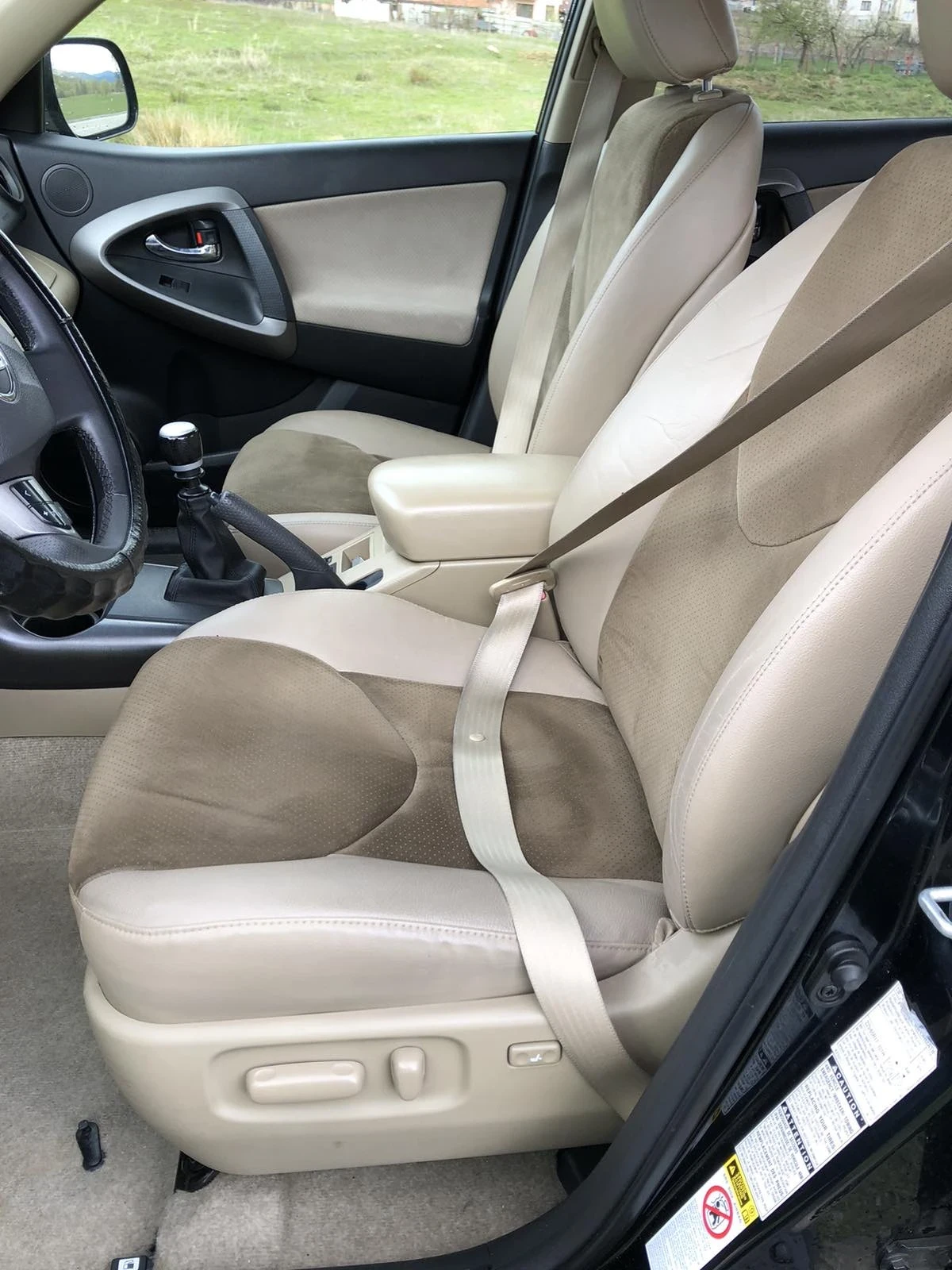 Toyota Rav4 2.2 D-4D 4Х4, снимка 6 - Автомобили и джипове - 53778361