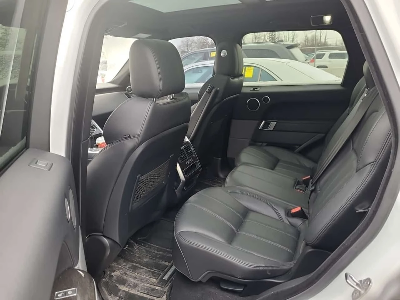 Land Rover Range Rover Sport * TD6 HSE * CARFAX * ОТ ПРЕДСТАВИТЕЛСТВО * , снимка 12 - Автомобили и джипове - 53949668