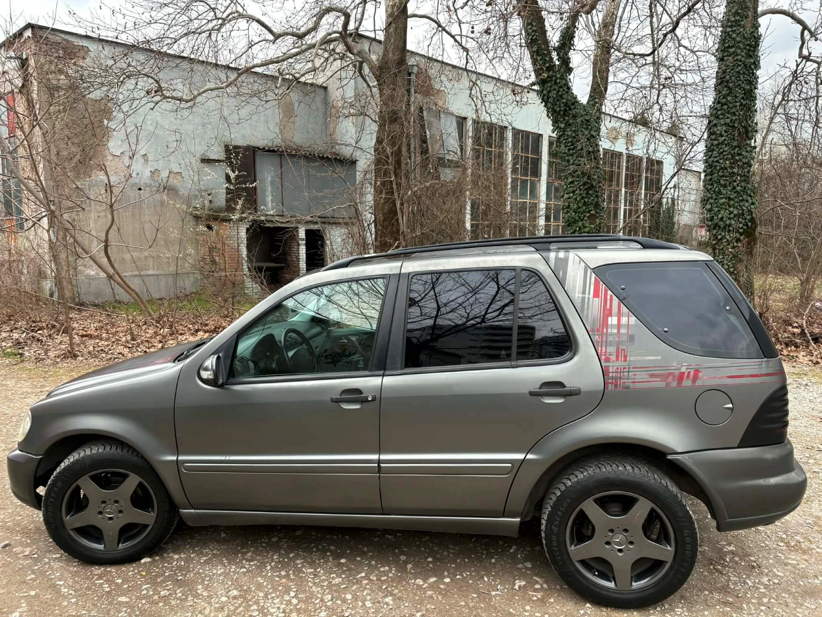 Mercedes-Benz ML 320 3.2 Газ Инж. Нави * AMG * LOW RANGE, снимка 8 - Автомобили и джипове - 53986612