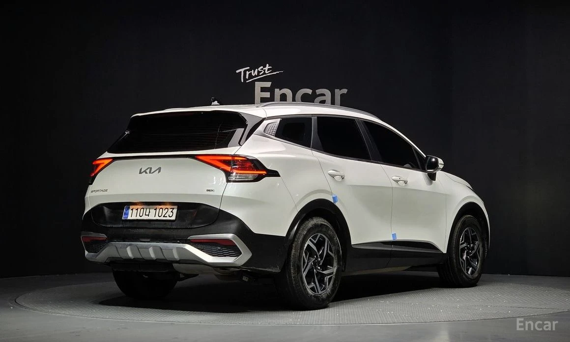 Kia Sportage 2.0 D* PRESTIGE 4x4* HARMAN KARDON* ОБДУХВАНЕ* , снимка 3 - Автомобили и джипове - 54285095