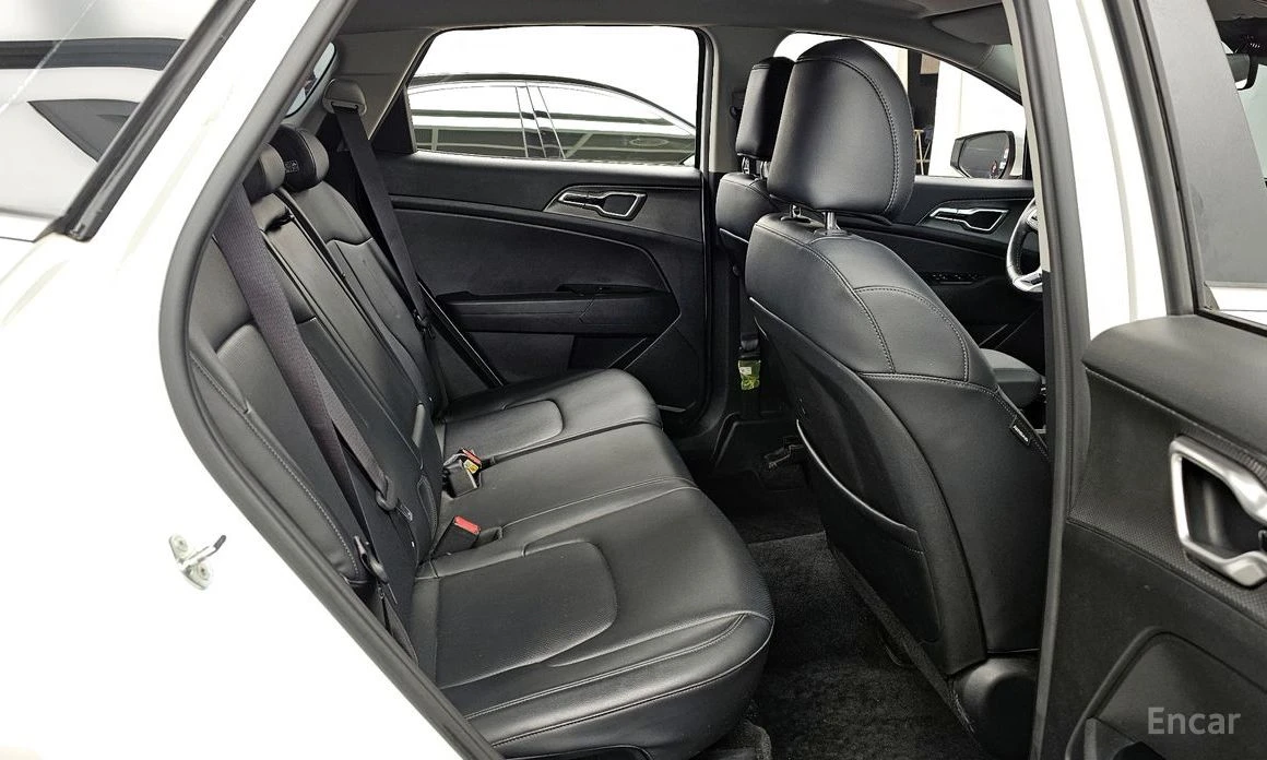 Kia Sportage 2.0 D* PRESTIGE 4x4* HARMAN KARDON* ОБДУХВАНЕ* , снимка 15 - Автомобили и джипове - 54285095
