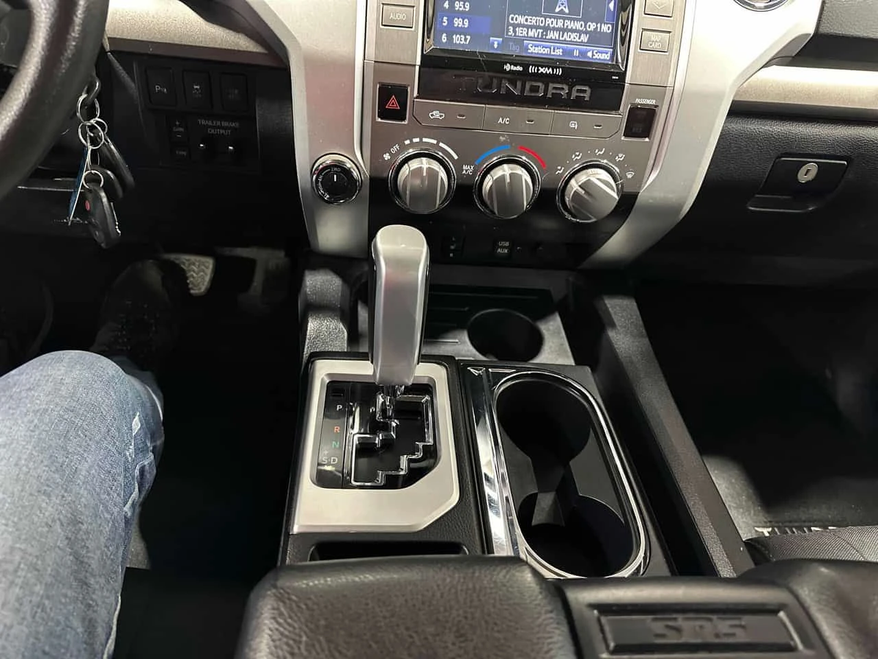 Toyota Tundra * SR5 Plus * 2 �����* �������* KEYLESS*  | Mobile.bg � ����������� 9