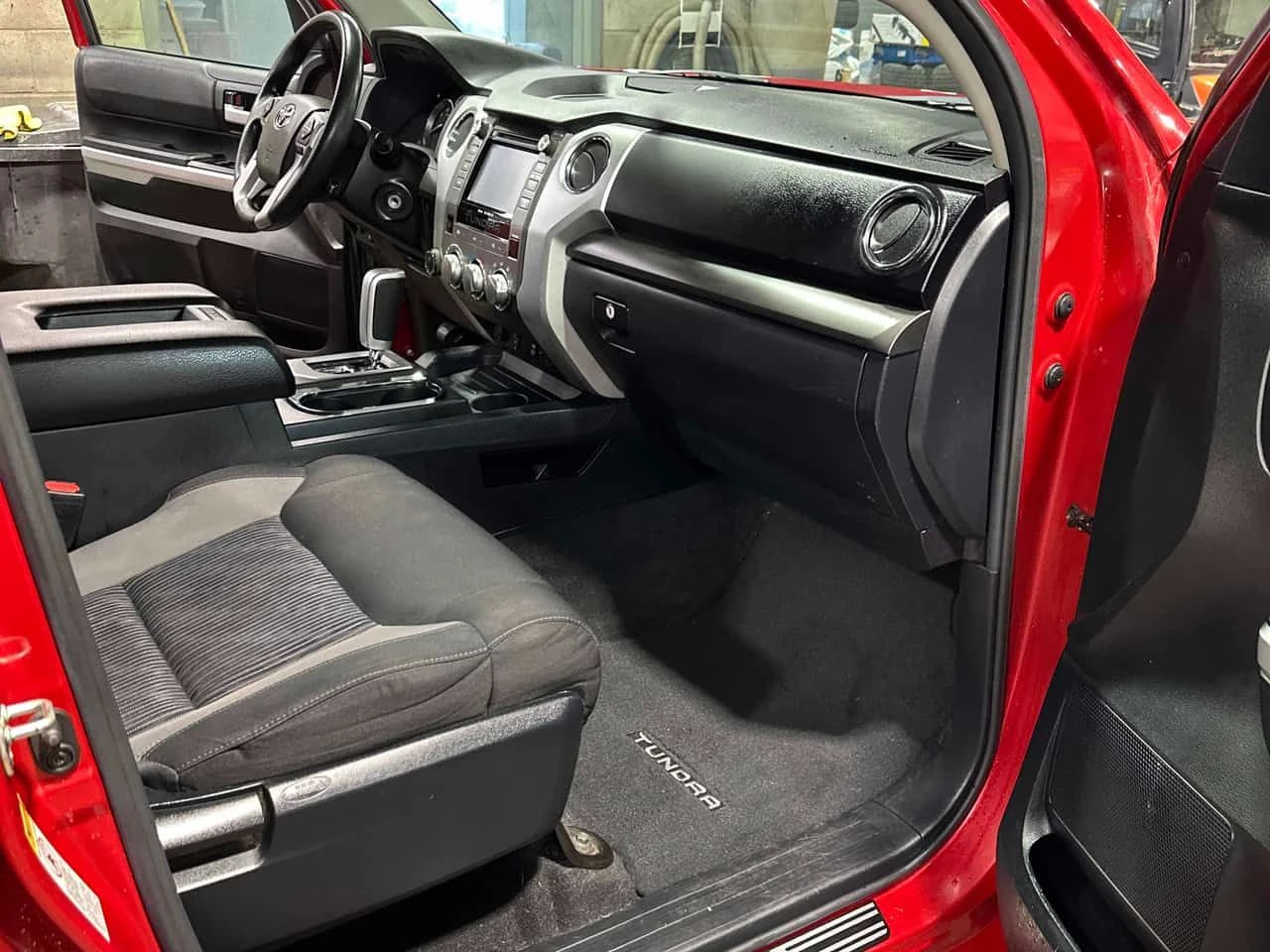 Toyota Tundra * SR5 Plus * 2 �����* �������* KEYLESS*  | Mobile.bg � ����������� 14