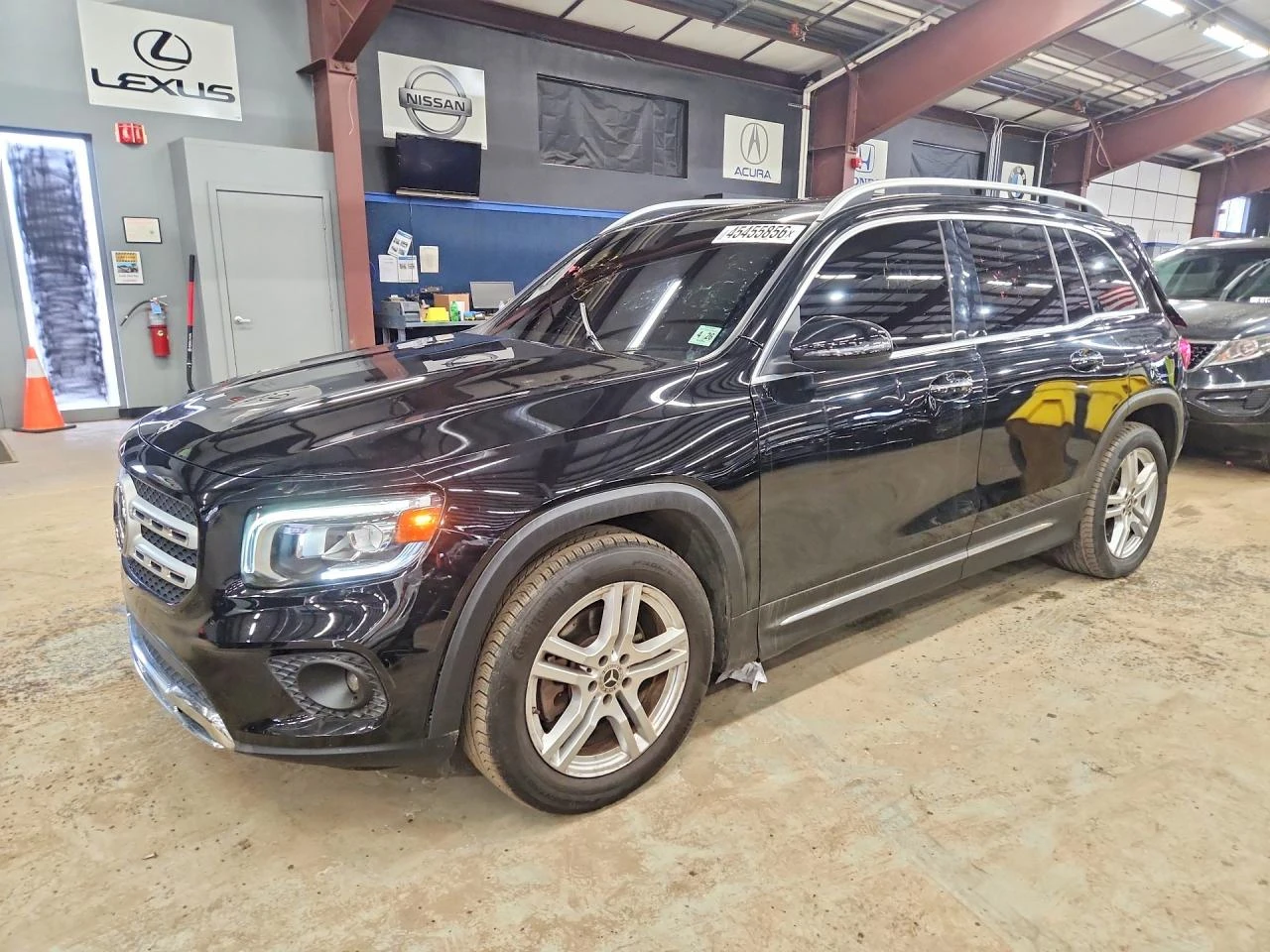 Mercedes-Benz GLB 250 4MATIC / ЛИЗИНГ
