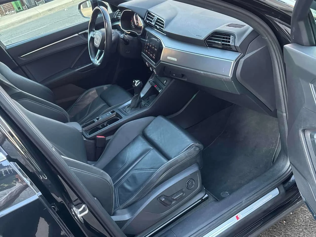 Audi Q3 * Technik * CARFAX * ЦЕНА ДО БГ, снимка 17 - Автомобили и джипове - 54727717