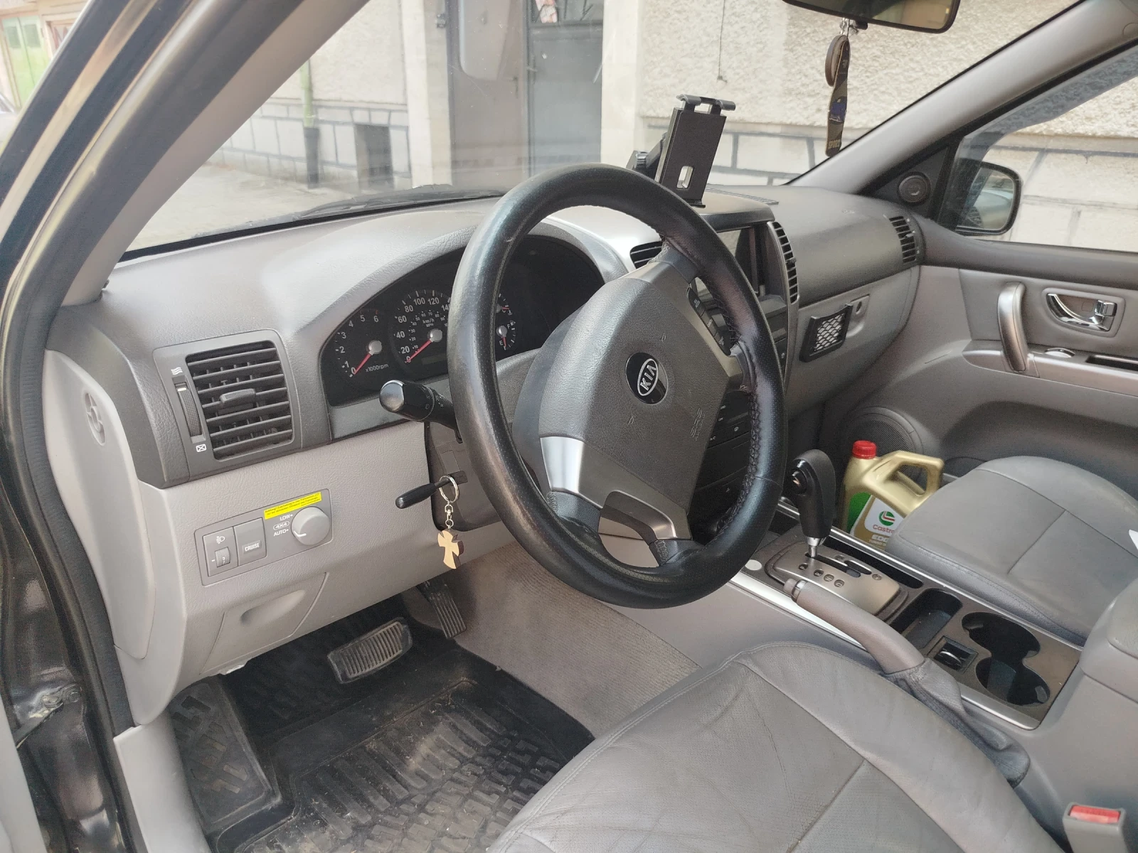 Kia Sorento 2.5D, снимка 4 - Автомобили и джипове - 55385208