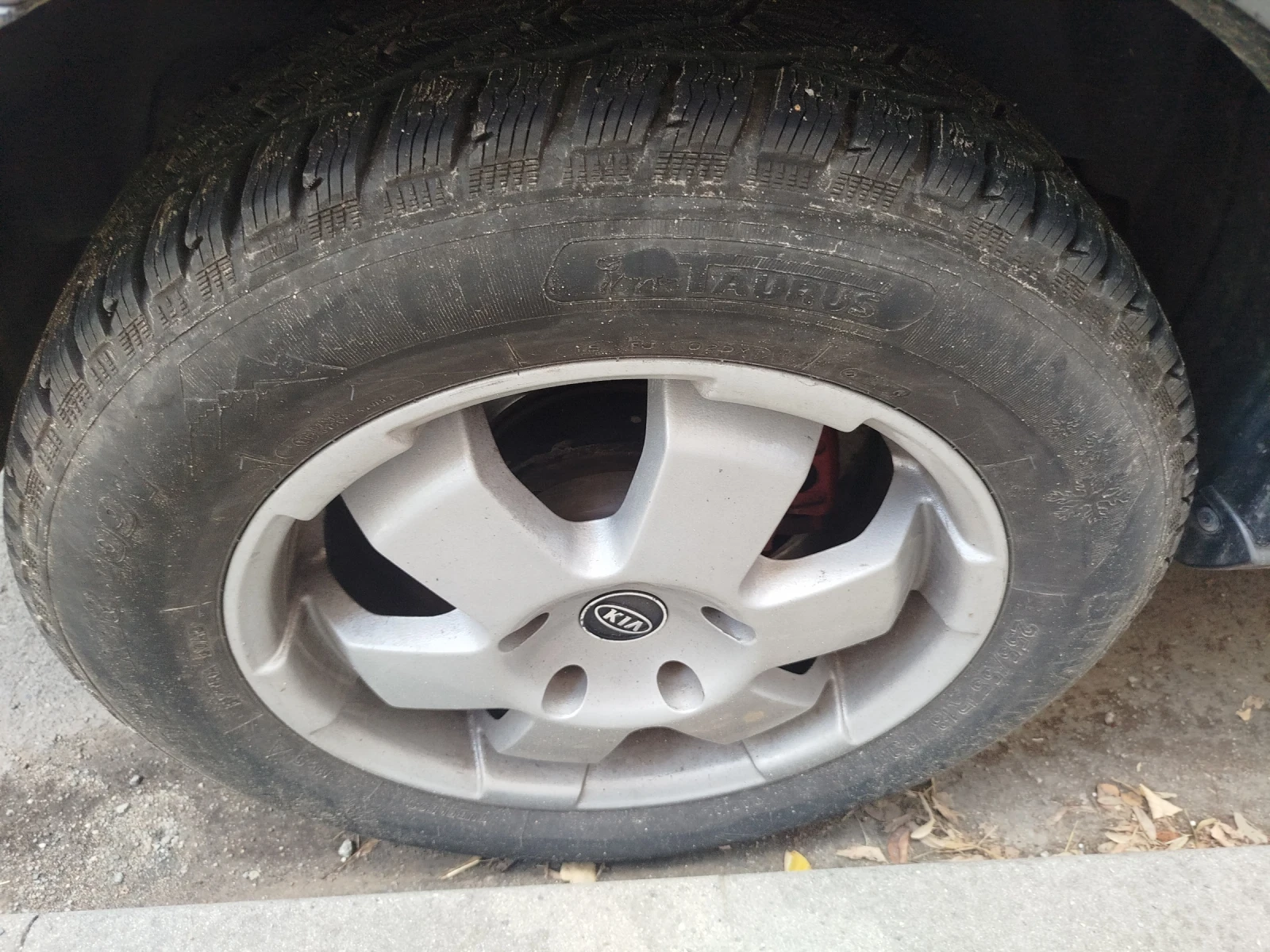 Kia Sorento 2.5D, снимка 2 - Автомобили и джипове - 55385208