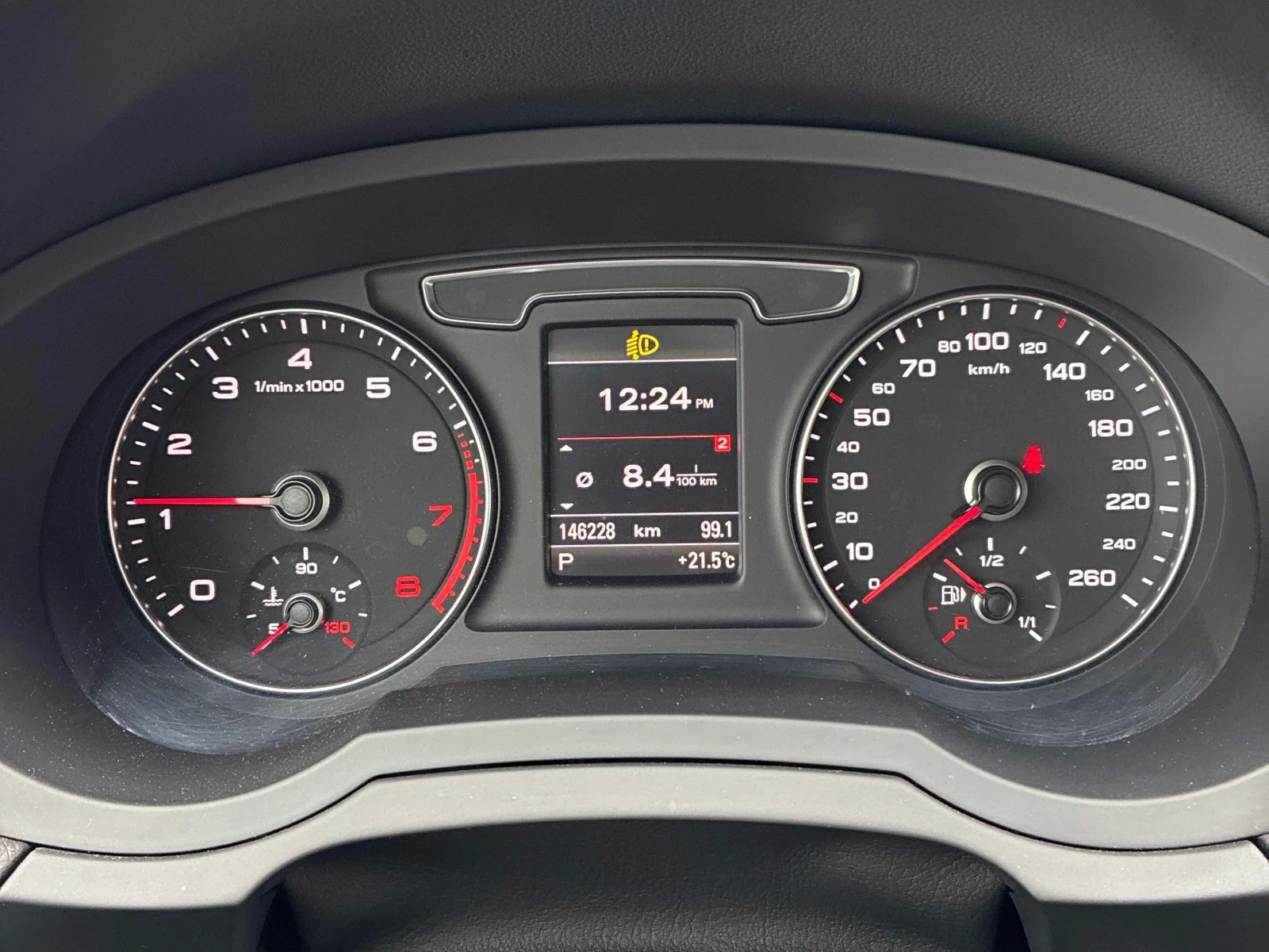 Audi Q3 * PROGRESSIV * АВТОКРЕДИТ БЕЗ ПЪРВОНАЧАЛНА ВНОСКА, снимка 8 - Автомобили и джипове - 55948499