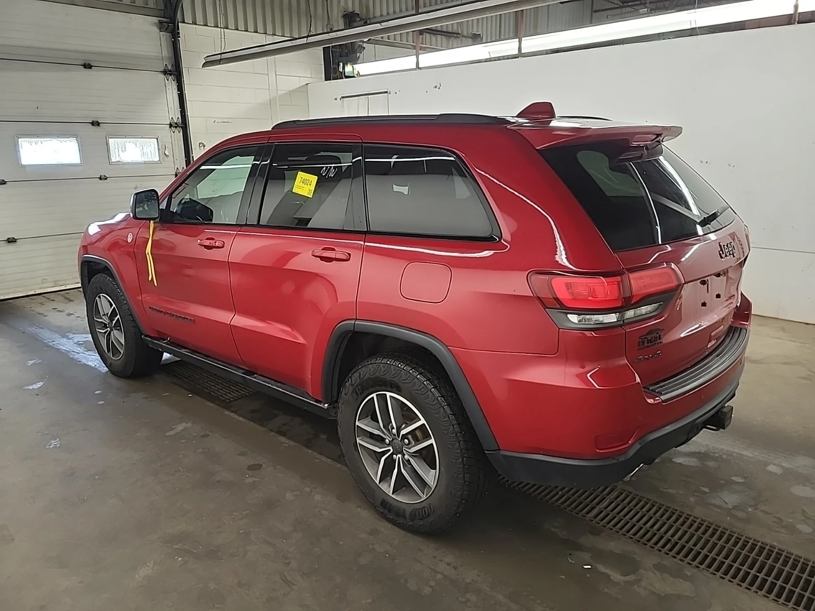 Jeep Grand cherokee TRAILHAWK/CARFAX/ФИНАНСИРАНЕ, снимка 5 - Автомобили и джипове - 56115277