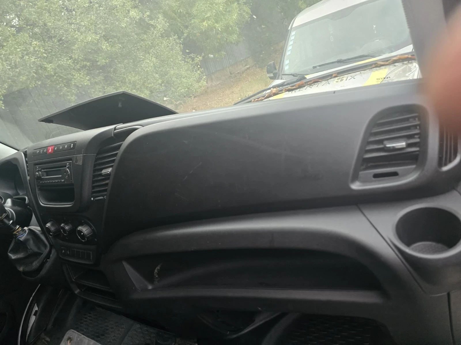 Iveco Daily, снимка 7 - Бусове и автобуси - 54622870