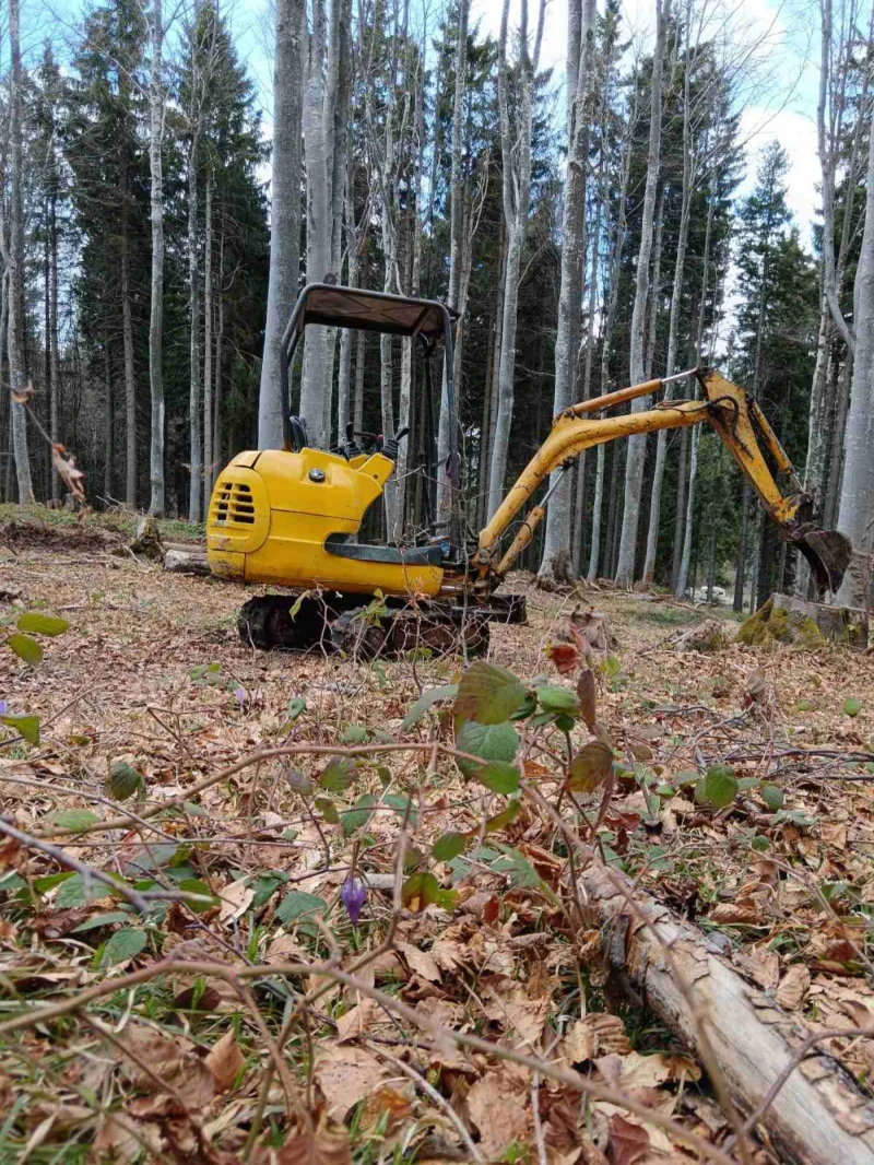 Багер Komatsu PC15, снимка 2 - Индустриална техника - 49330204