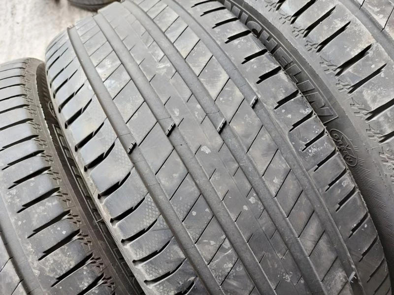 Гуми Летни 235/55R19, снимка 6 - Гуми и джанти - 36800494