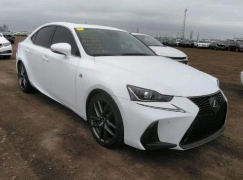 Lexus IS 300 3.5 V6 2017г, снимка 4 - Автомобили и джипове - 48032372