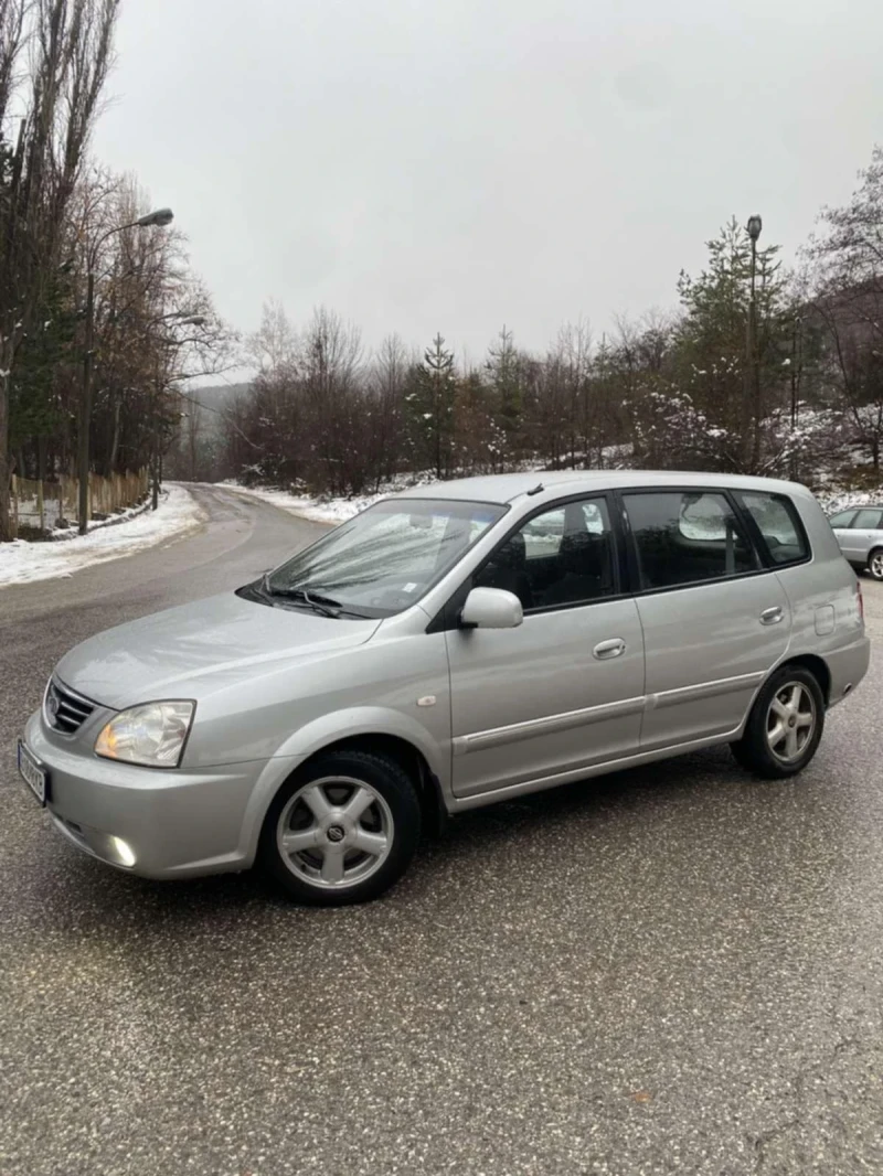 Kia Carens, снимка 3 - Автомобили и джипове - 48902373