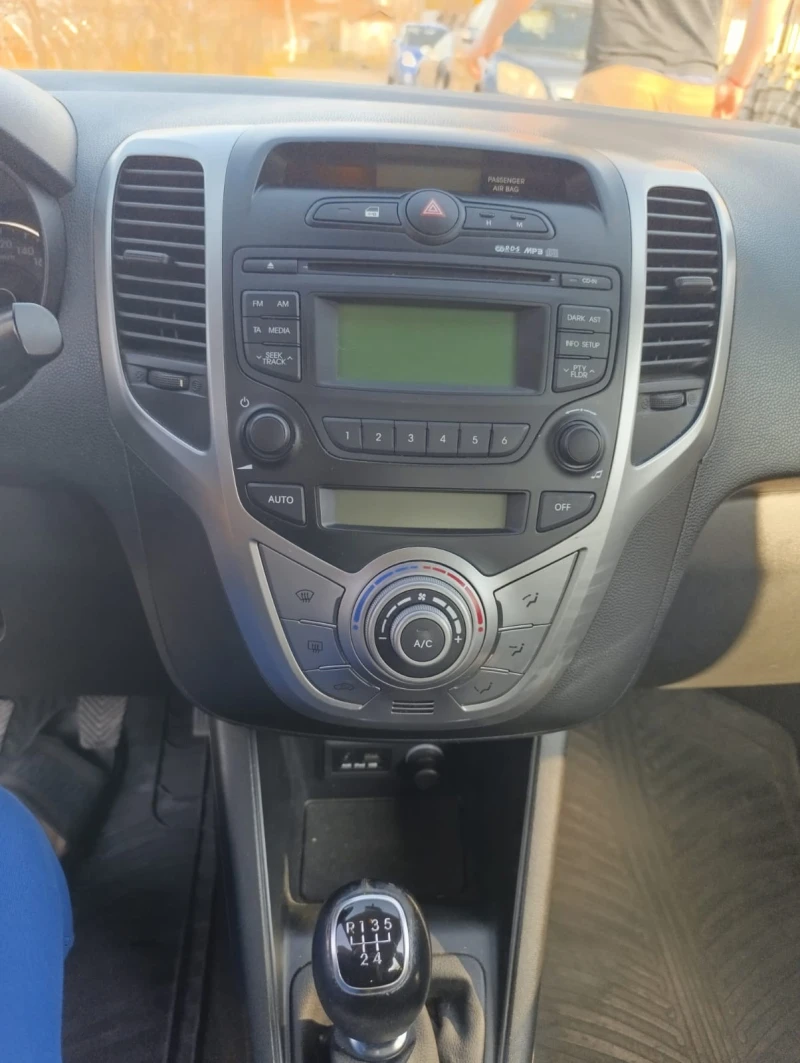 Hyundai Ix20 Австрия, снимка 11 - Автомобили и джипове - 49416864