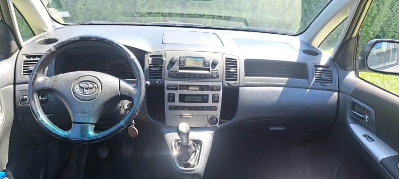 Toyota Corolla verso, снимка 5 - Автомобили и джипове - 52380625