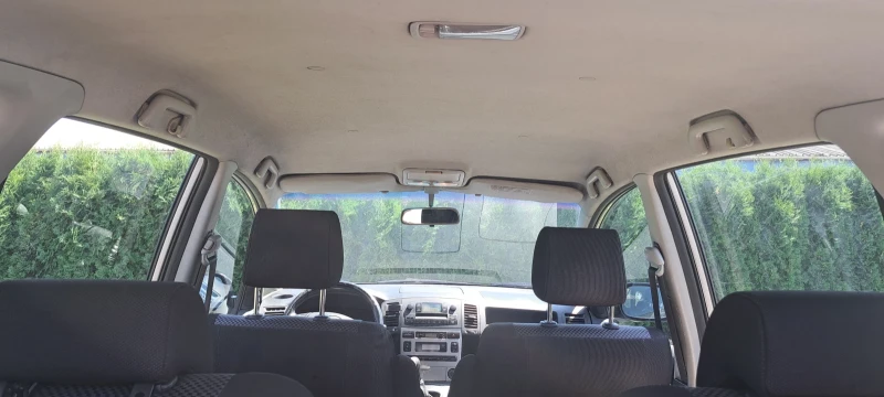 Toyota Corolla verso, снимка 6 - Автомобили и джипове - 52380625