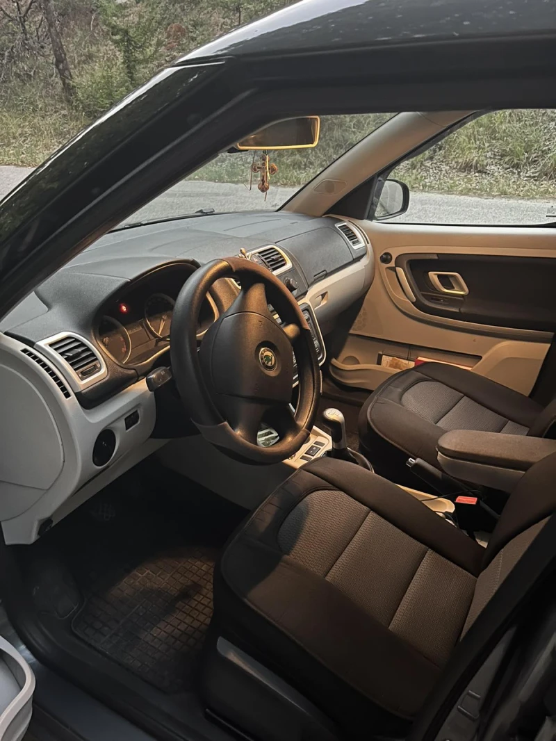 Skoda Roomster 1.4, снимка 6 - Автомобили и джипове - 52568406