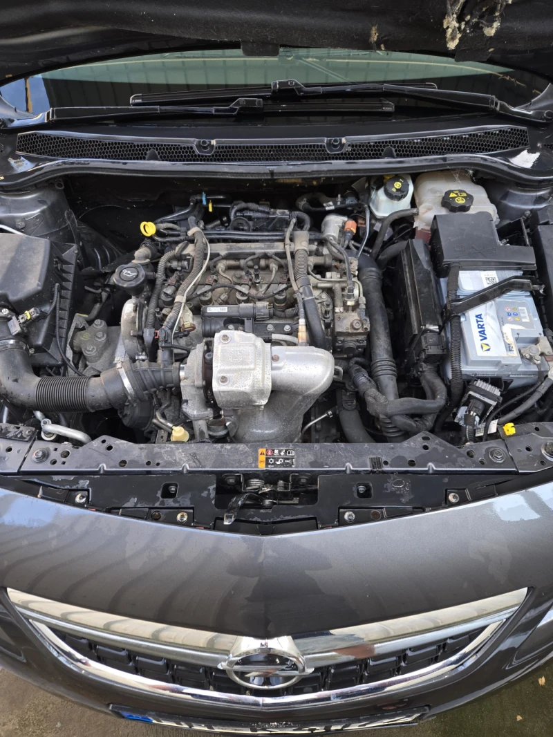 Opel Astra J 1.3CDTI , снимка 15 - Автомобили и джипове - 52378132