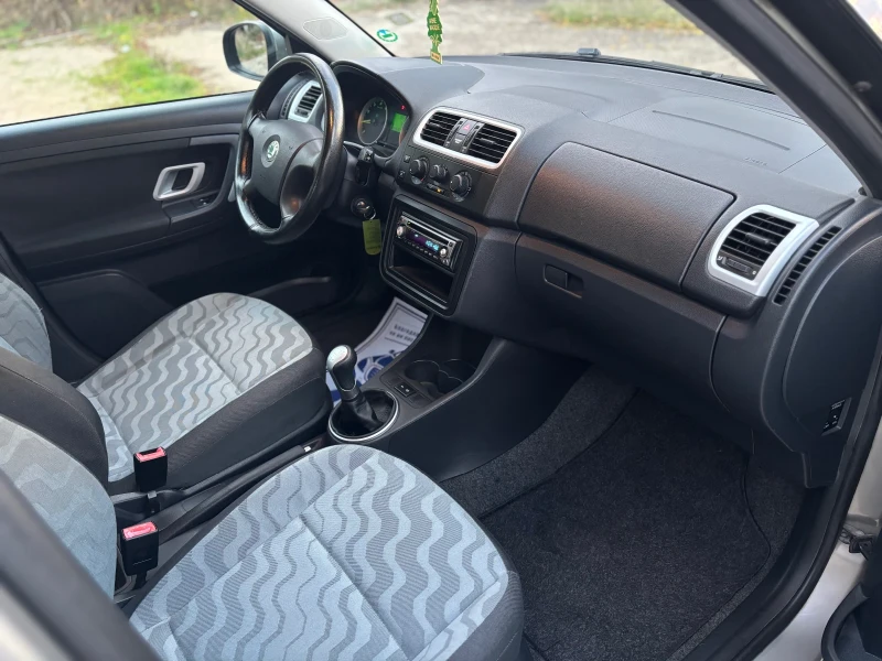 Skoda Fabia 1.2Бензин/Италия/Климатик /Катализатор , снимка 12 - Автомобили и джипове - 52555566